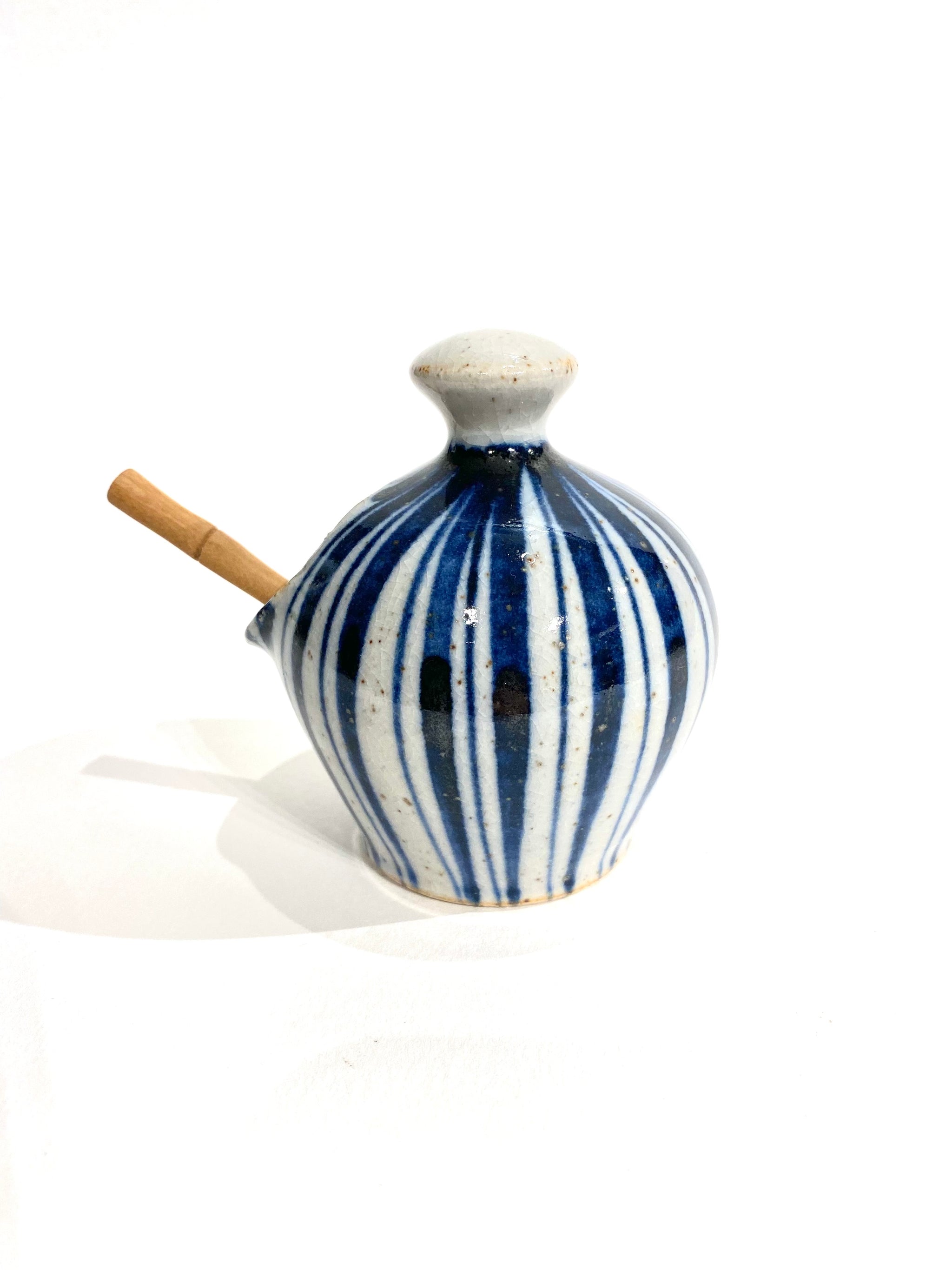 Small Salt Pot 9cm – Selborne Pottery
